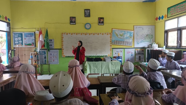 Kreativitas dan Akhlak Berpadu dalam Program "Berkarya Itu Indah" di MI Nurul Huda