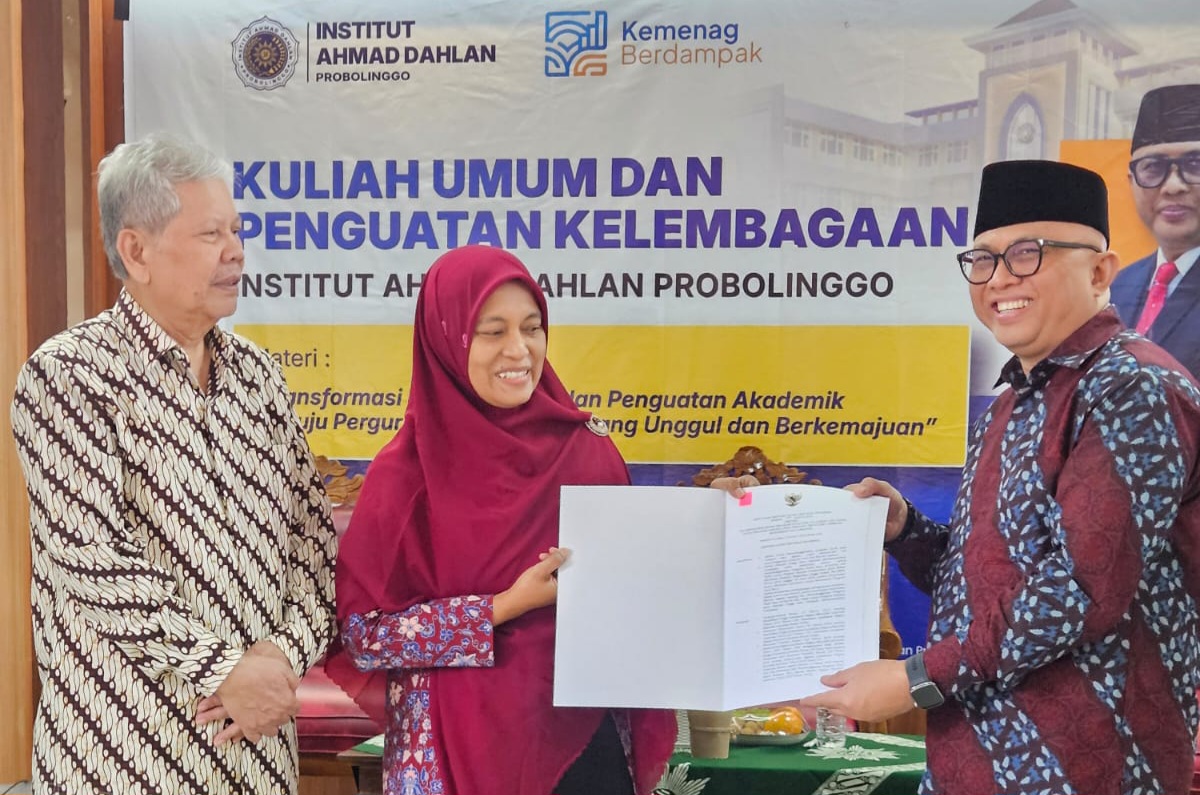 Tonggak Sejarah Baru : STIT Muhammadiyah Lumajang Resmi Terima KMA Operasional Prodi IAT