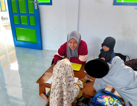 Menumbuhkan Generasi Qur'ani Melalui Pendampingan Belajar Mengaji di TPA Umar Bin Khattab