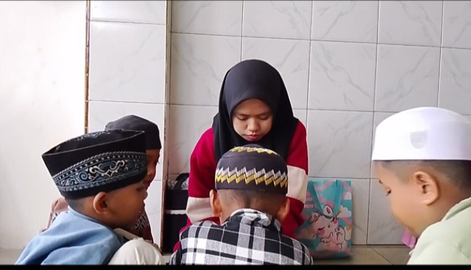 Kolaborasi Edukatif Perkuat Pembelajaran Al-Qur'an bagi Santri TPQ Baitul Muttaqin