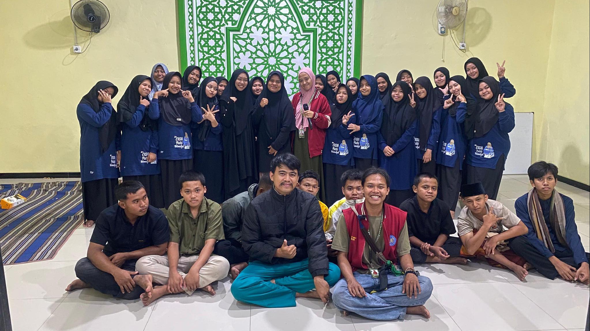 Tak Sekadar Nonton, Film Pesta Babi Jadi Pemantik Diskusi Sosial di LKSA Muhammadiyah Lumajang
