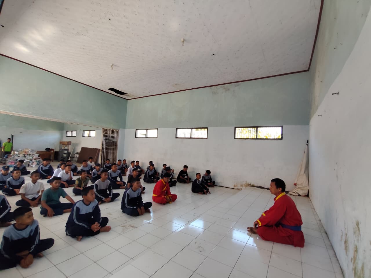 Bela Diri Berbasis Nilai Islam, Inovasi Mahasiswa KKN dalam Pendidikan Karakter Siswa